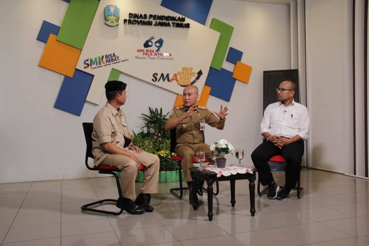 Dinas Pendidikan Provinsi Jawa Timur Mengadakan Dialog Kebijakan dan Kesiapan Di  Stasiun Televisi JTV